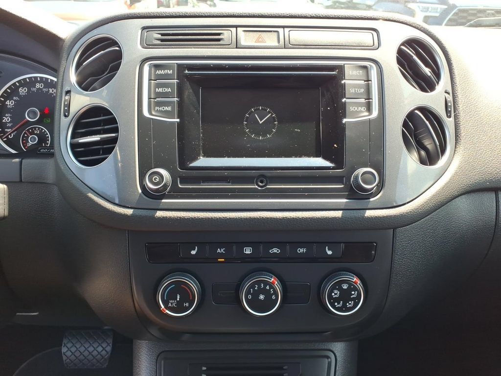 Used 2016 Volkswagen Tiguan S FWD image 7