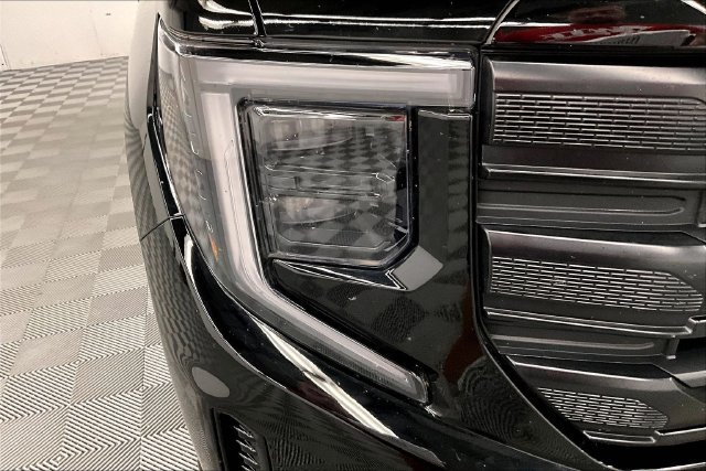 Used 2026 GMC Sierra 1500 Pro w/ Graphite Edition AWD/4WD image 31