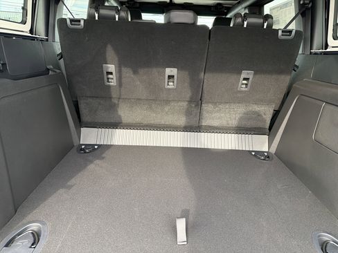 New 2025 Ford Bronco Badlands image 5