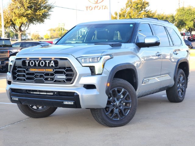 Used 2025 Toyota Sequoia Platinum AWD/4WD image 1