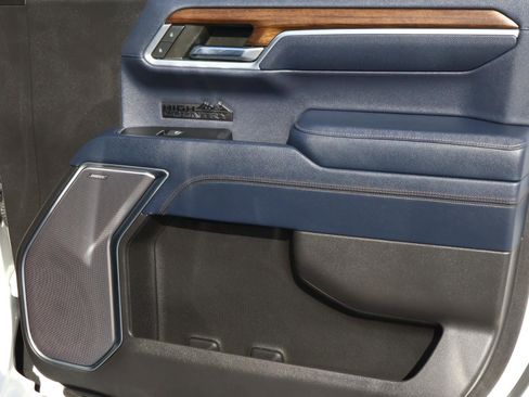 Used 2022 Chevrolet Silverado 1500 High Country image 19