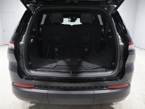 Used 2024 Jeep Grand Cherokee L Altitude AWD/4WD image 20