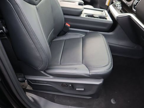 New 2025 Ford Expedition Platinum w/ Stealth Performance Package image 15