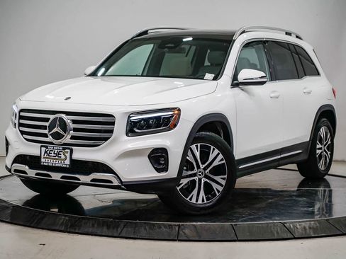 Used 2026 Mercedes-Benz GLB 250 image 1