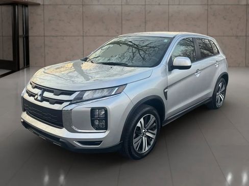 Used 2021 Mitsubishi Outlander Sport ES image 3