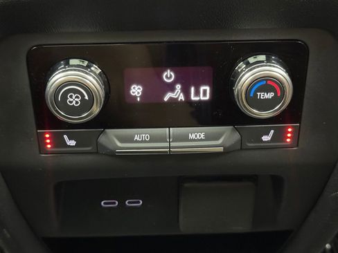 Used 2024 GMC Acadia Denali w/ LPO, Floor Liner Package AWD/4WD image 7