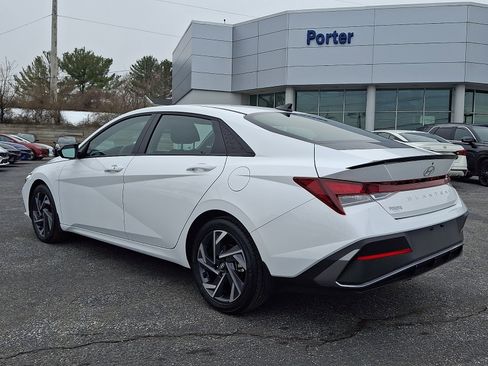 Certified 2025 Hyundai Elantra Sport image 4