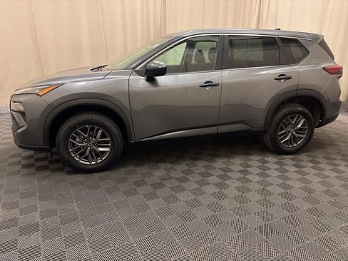 Used 2024 Nissan Rogue S image 8