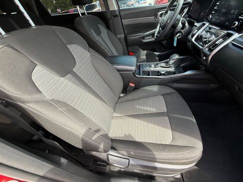 Used 2021 Kia Sorento LX FWD image 15