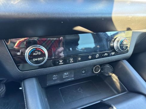 Used 2022 Mitsubishi Outlander SE image 44