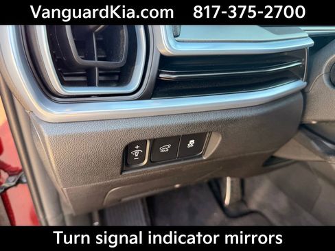 Certified 2024 Kia Sorento SX FWD image 16