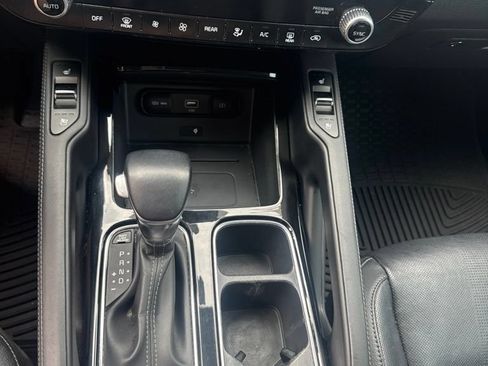 Used 2022 Kia Telluride EX w/ EX Premium Package FWD image 16