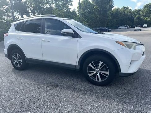 Used 2016 Toyota RAV4 XLE FWD image 7