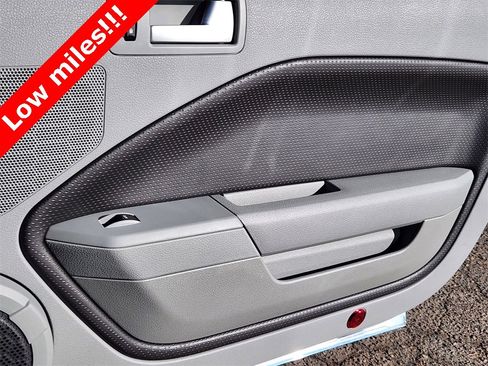 Used 2007 Ford Mustang GT Premium image 11