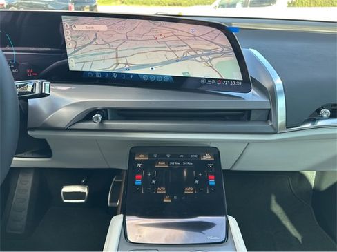 New 2026 Cadillac Vistiq Luxury image 19