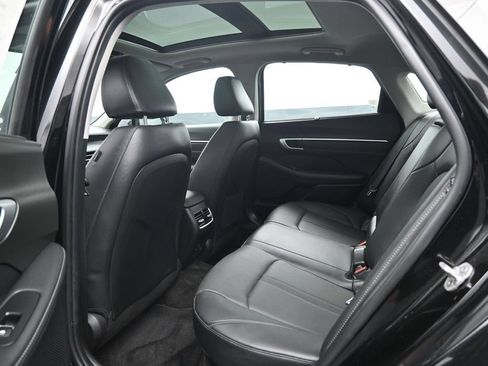 Used 2025 Hyundai Sonata Limited FWD image 24