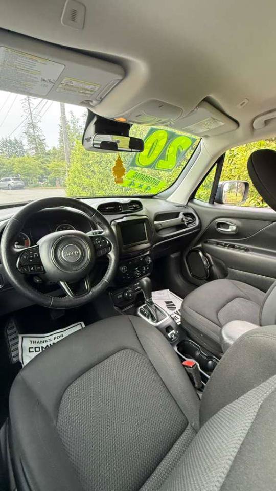 Used 2020 Jeep Renegade Altitude AWD/4WD image 10