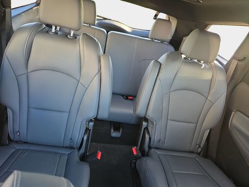 Used 2023 Buick Enclave Essence w/ Experience Buick Package image 20