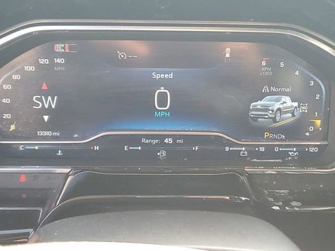 Used 2024 Chevrolet Silverado 1500 LT w/ Safety Package AWD/4WD image 15