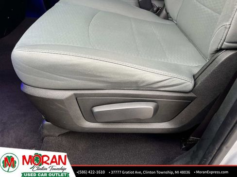 Used 2018 RAM 1500 Classic SLT image 17