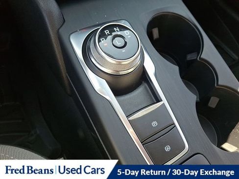 Certified 2022 Ford Escape SE w/ SE Sport Appearance Package image 21