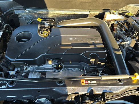 Used 2023 Chevrolet Equinox LT image 29
