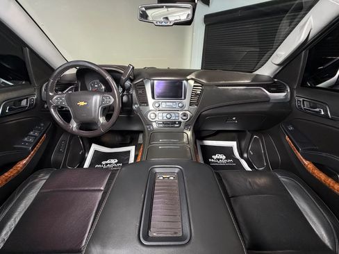 Used 2018 Chevrolet Tahoe Premier AWD/4WD image 27