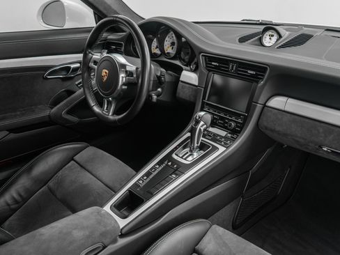 Used 2014 Porsche 911 GT3 RWD image 27