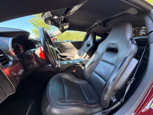 Used 2018 Chevrolet Corvette Stingray Coupe w/ 3LT Preferred Equipment Group RWD image 27