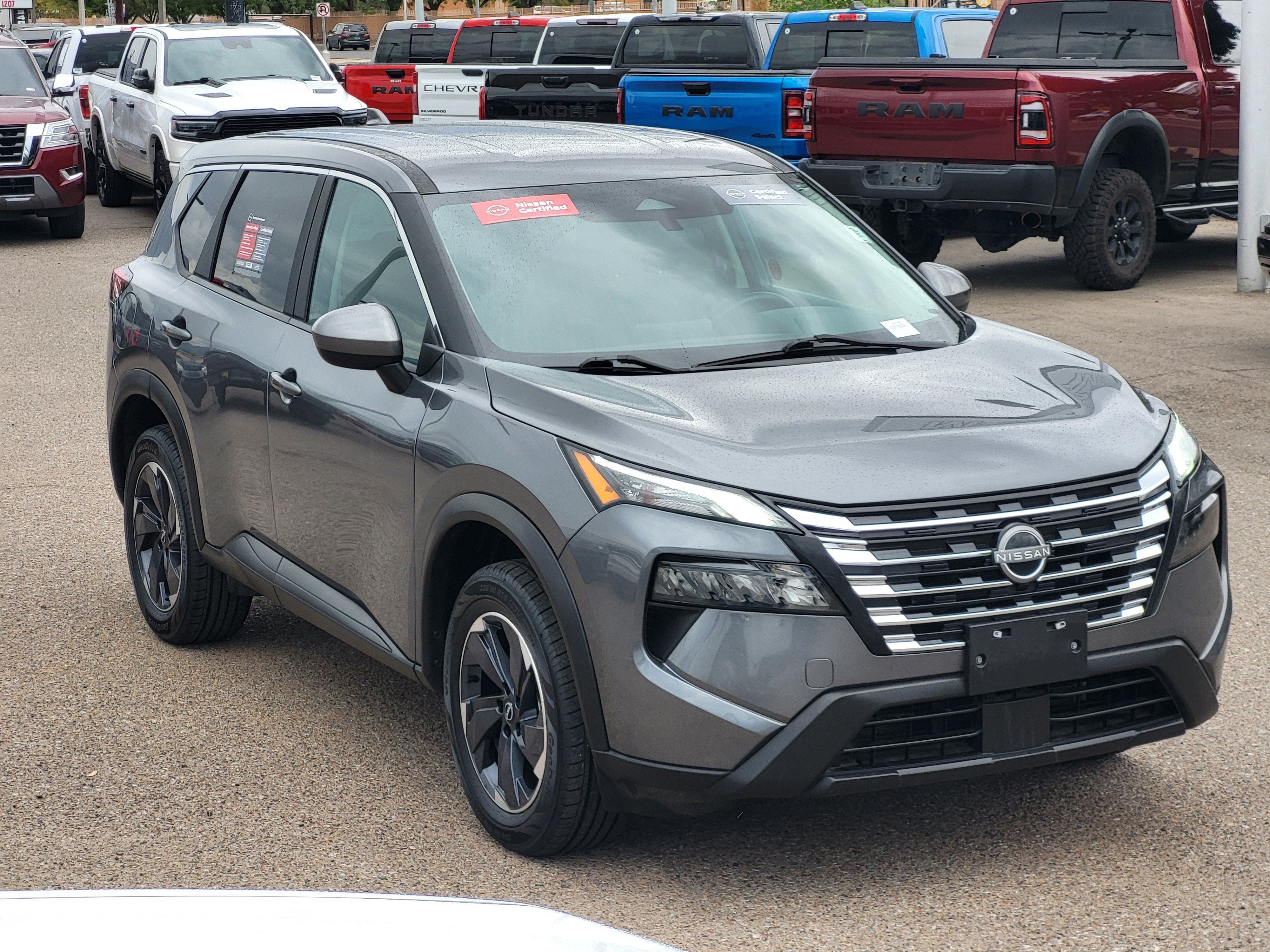 Certified 2024 Nissan Rogue SV FWD image 3