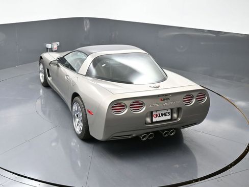 Used 2000 Chevrolet Corvette Coupe w/ Memory Pkg image 35