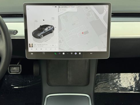 Used 2022 Tesla Model 3 image 21
