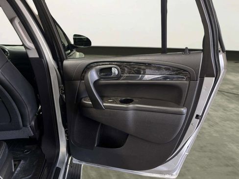 Used 2014 Buick Enclave Premium image 24