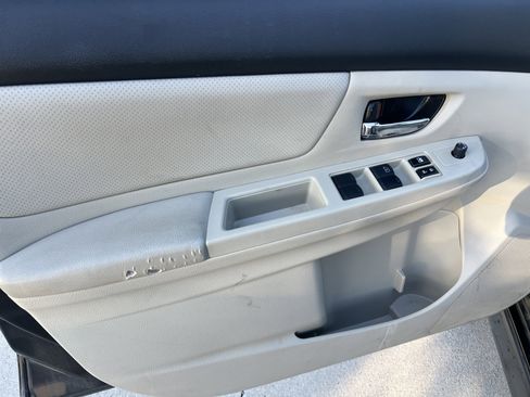 Used 2014 Subaru Crosstrek 2.0i Limited image 13