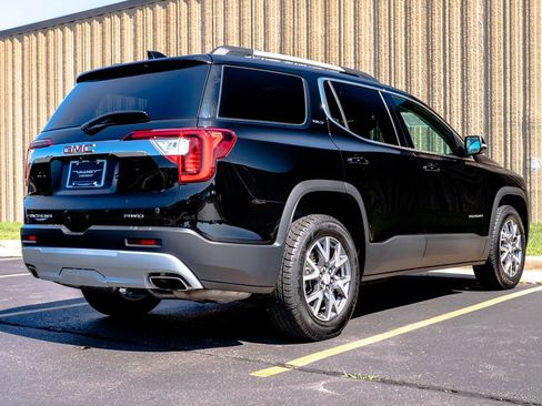 Certified 2023 GMC Acadia SLT AWD/4WD image 9
