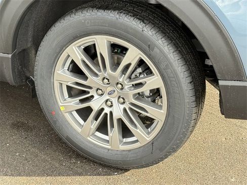 New 2026 Ford Explorer Active w/ Active Comfort Package image 9