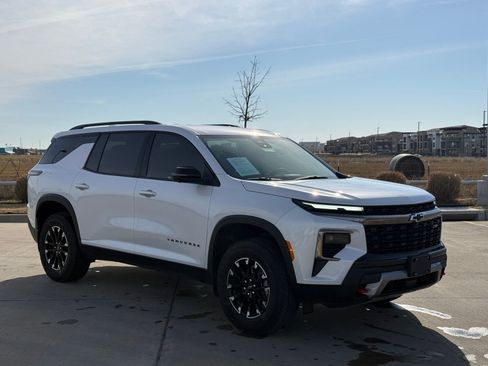 Used 2024 Chevrolet Traverse Z71 w/ LPO, Floor Liner Package image 1