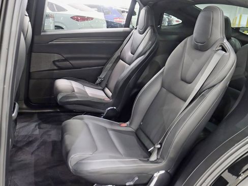 Used 2023 Tesla Model X Plaid image 24