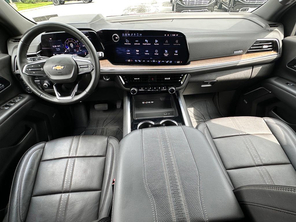 Certified 2025 Chevrolet Tahoe High Country AWD/4WD image 30