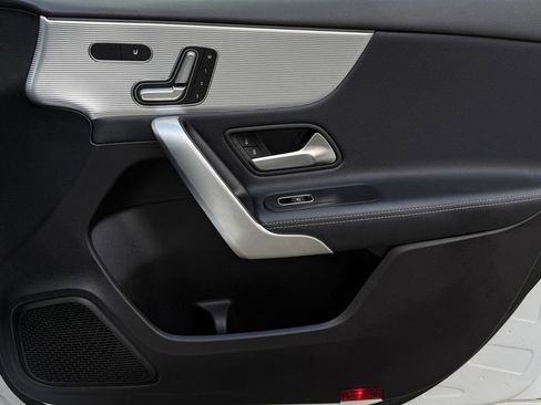 Used 2019 Mercedes-Benz A 220 4MATIC image 39