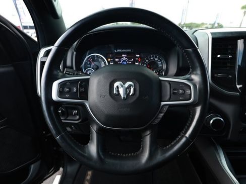 Used 2022 RAM 1500 Big Horn AWD/4WD image 11