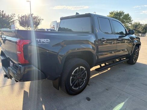 Used 2024 Toyota Tacoma TRD Sport RWD image 9