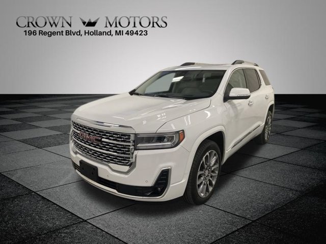 Used 2023 GMC Acadia Denali w/ Denali Technology Package AWD/4WD image 3