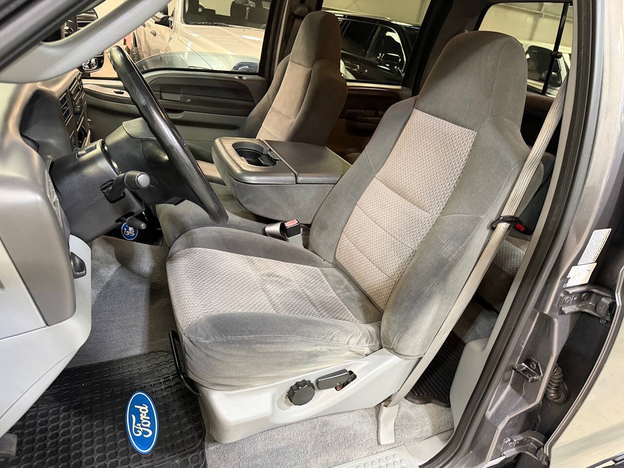 Used 2003 Ford F350 XLT AWD/4WD image 13