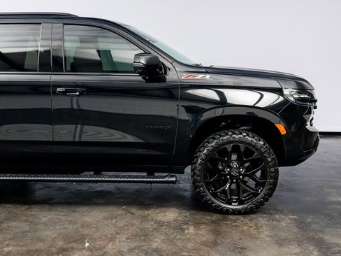 Used 2024 Chevrolet Tahoe Z71 w/ Luxury Package image 23