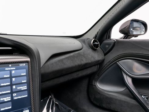 Used 2023 McLaren 720S Spider image 33