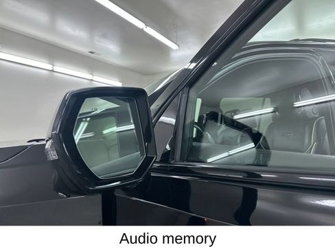 Used 2021 Cadillac Escalade Sport w/ Driver Assist Tech Package AWD/4WD image 19