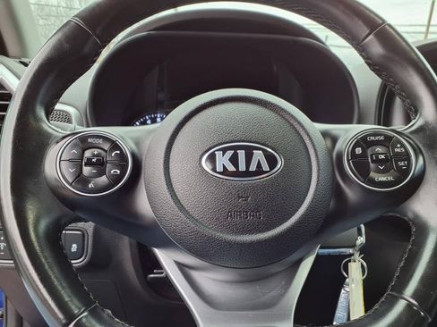 Used 2021 Kia Soul GT-Line FWD image 23