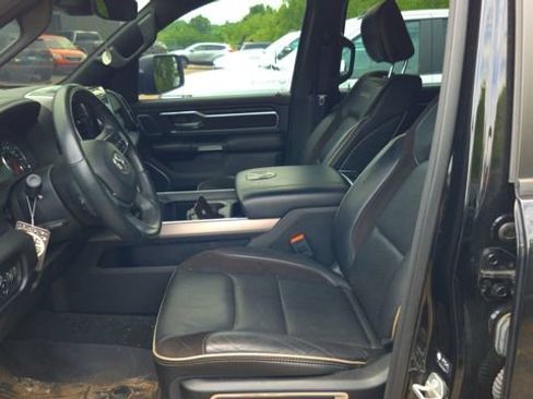 Used 2023 RAM 1500 Laramie AWD/4WD image 7
