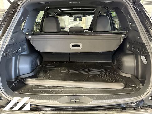 Used 2025 Subaru Forester Sport AWD/4WD image 27